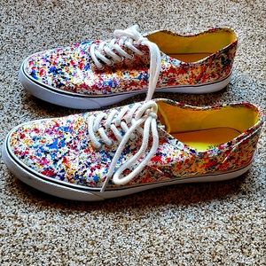 Mossimo Splatter Pattern Shoes, Size 9